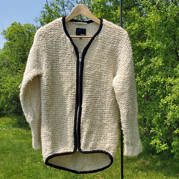 ♻️DONATED ♻️ FREE WILFRED  ALPACA | MERINO CHUNKY KNIT SWEATER - Picture 1 of 6